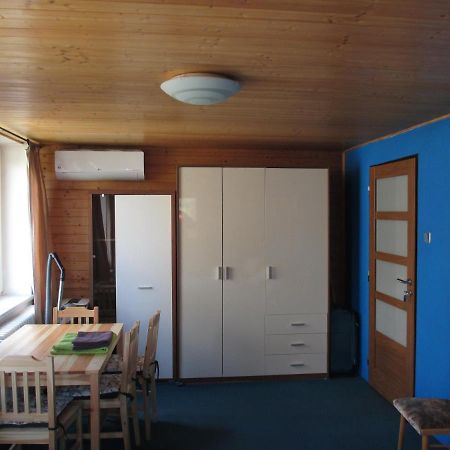 Appartement Rd Cerncin Bucovice Extérieur photo